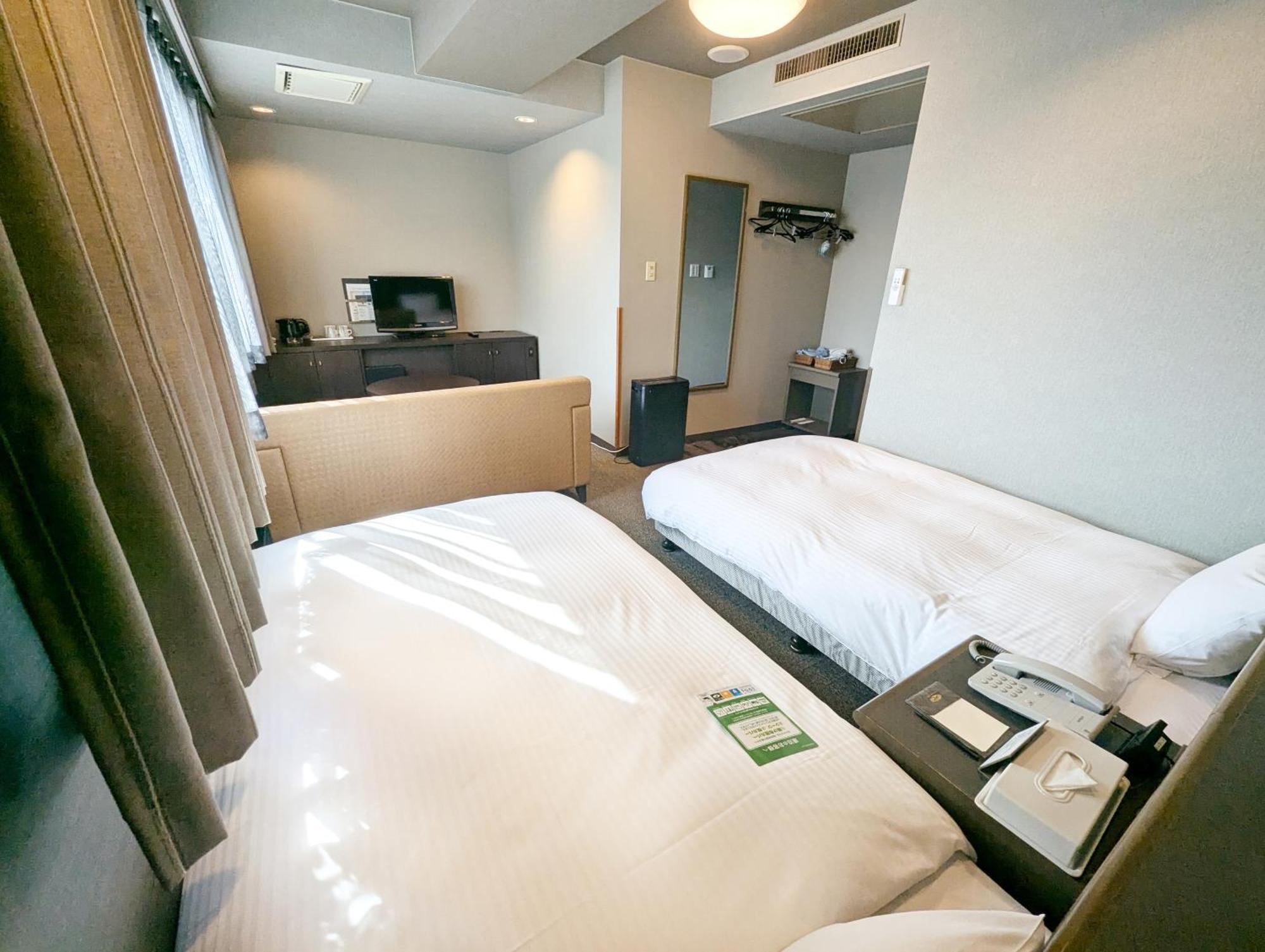 Hotel Route-Inn Court Chikuma-Koshoku Exteriör bild